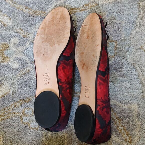 Talbot's Red Floral Bow Ballet Flats Size 7AA - Picture 7 of 10
